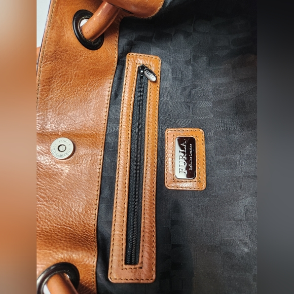 Furla Large Black Patent Leather Shoulder Bag with brown leather trim - Picture 8 of 11